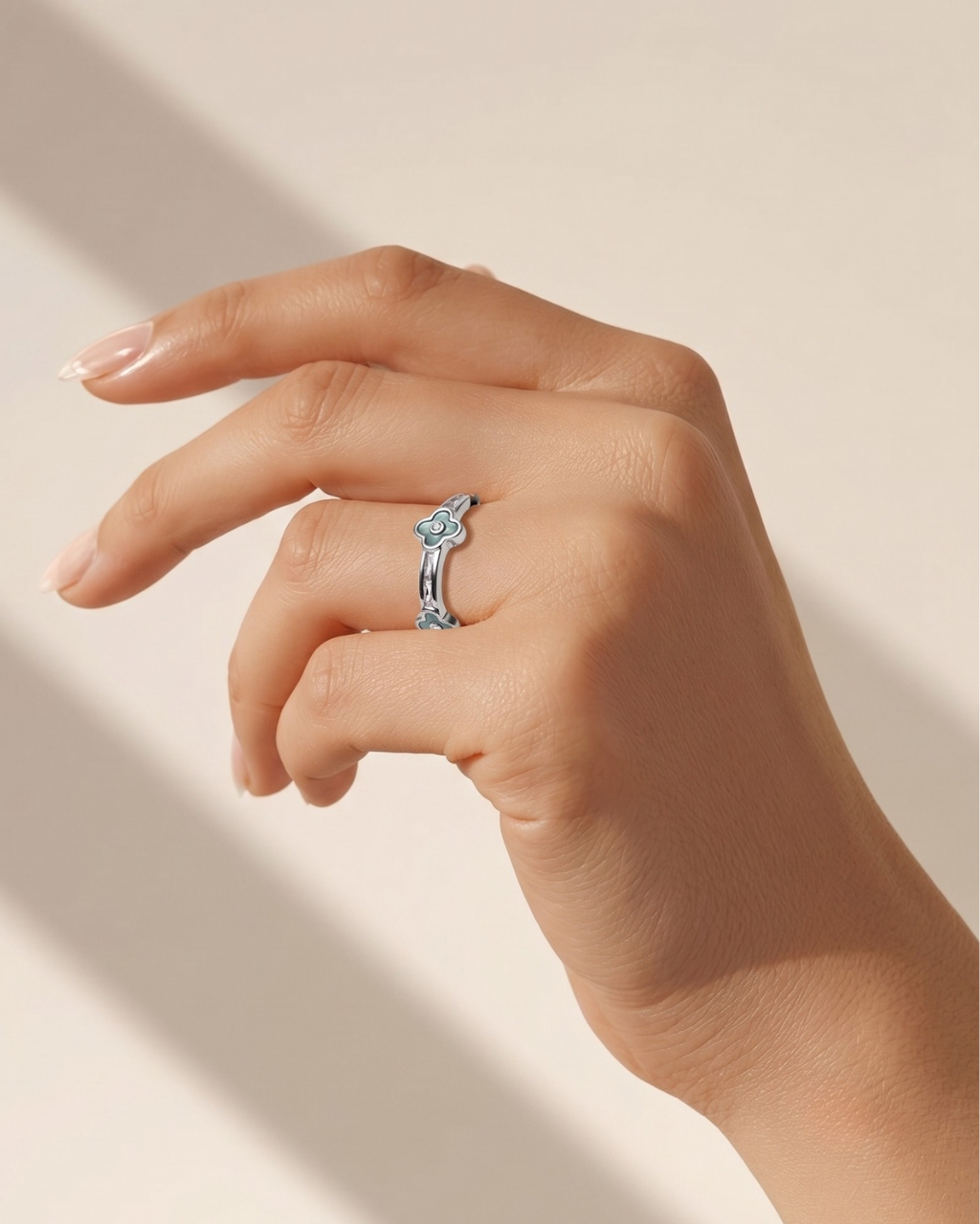 Mint Clover Ring