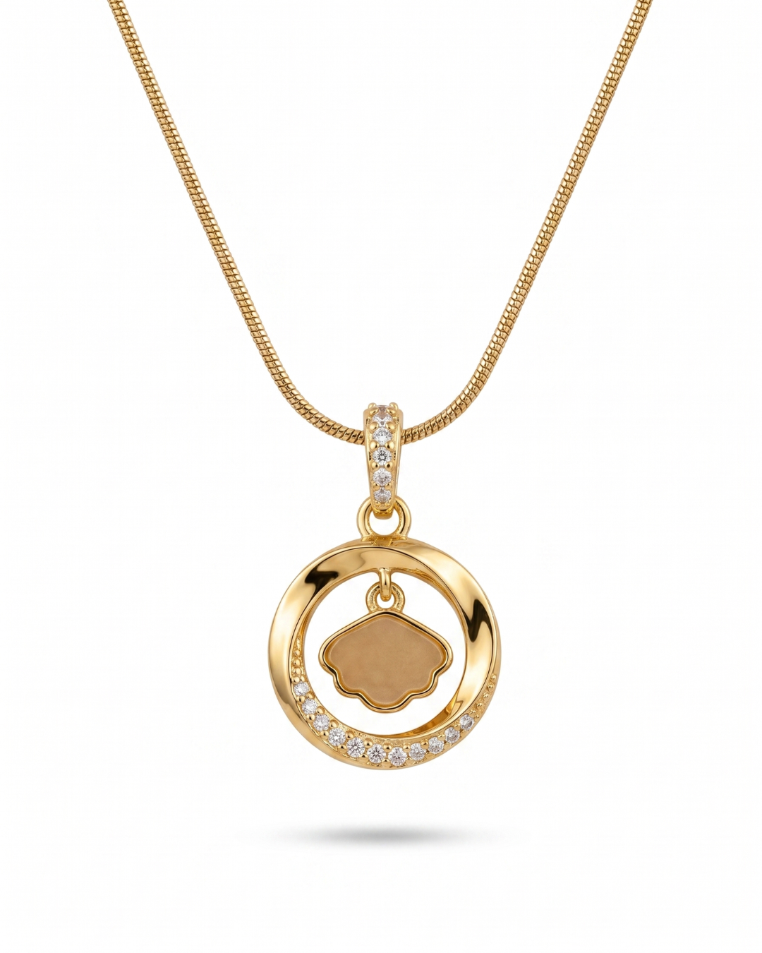 Nova Shell Pendant